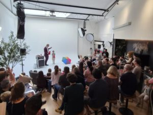 Bild von der Zaubershow von Marvinio in der Fotoscheune